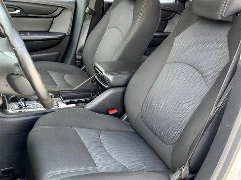 Used 2016 Chevrolet Traverse LT image 4