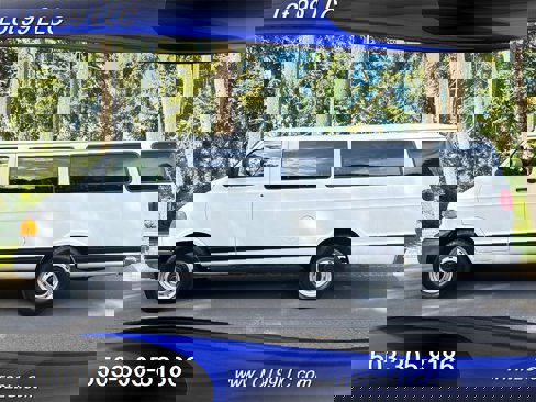 Used 1999 Dodge B3500 image 1