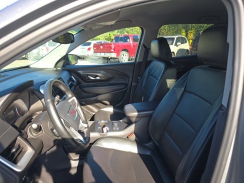 Certified 2024 GMC Terrain SLT image 10