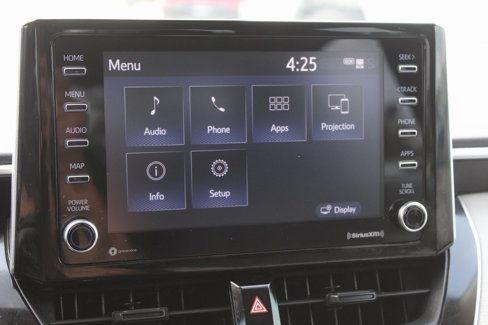 Used 2021 Toyota Corolla LE image 15