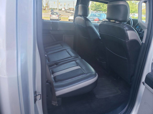 Used 2016 Ford F150 XLT image 16