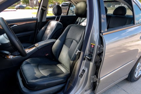 Used 2003 Mercedes-Benz E 320 Sedan image 4
