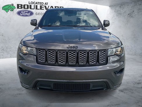 Used 2020 Jeep Grand Cherokee Altitude image 5