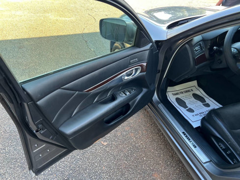 Used 2012 INFINITI M37 x w/ Premium Pkg image 10