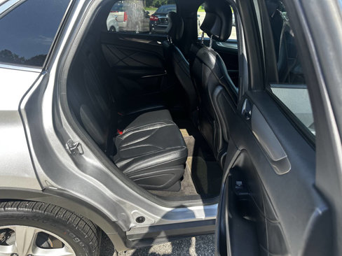 Used 2015 Lincoln MKC FWD image 17