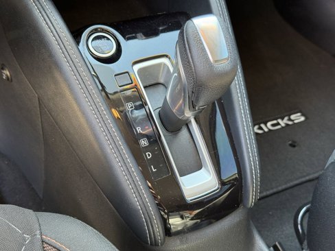 Used 2020 Nissan Kicks SR w/ Exterior Package image 25