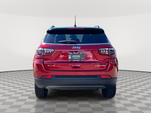 Used 2024 Jeep Compass Limited image 5