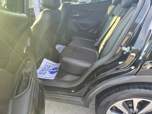Used 2021 Buick Encore Preferred image 8