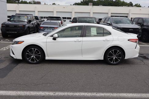 Used 2018 Toyota Camry SE image 7