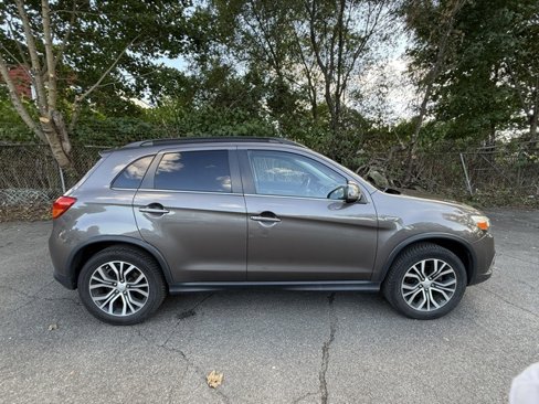 Used 2017 Mitsubishi Outlander Sport SEL image 7