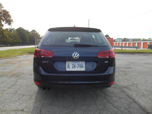 Used 2016 Volkswagen Golf S image 3