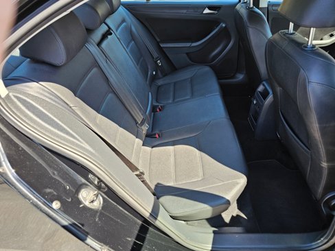 Used 2011 Volkswagen Jetta SE image 21