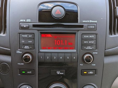 Used 2013 Kia Forte LX image 12