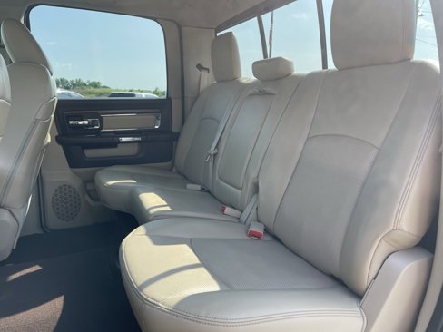 Used 2016 RAM 1500 Laramie w/ Convenience Group image 24
