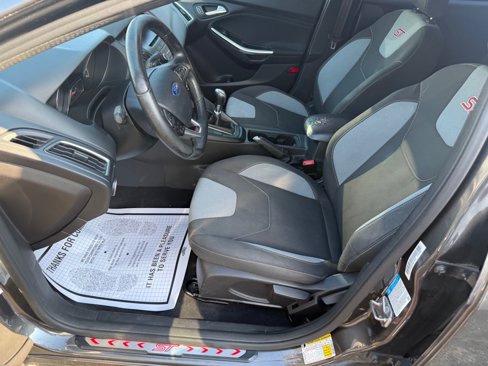 Used 2016 Ford Focus ST image 34