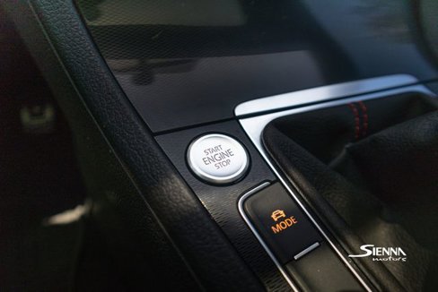 Used 2015 Volkswagen GTI SE image 27