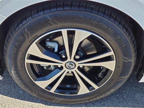 Used 2023 Nissan Sentra SV image 12
