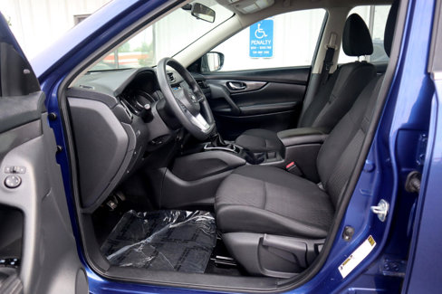 Used 2018 Nissan Rogue S image 51