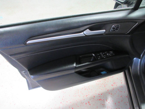 Used 2017 Ford Fusion Titanium image 29