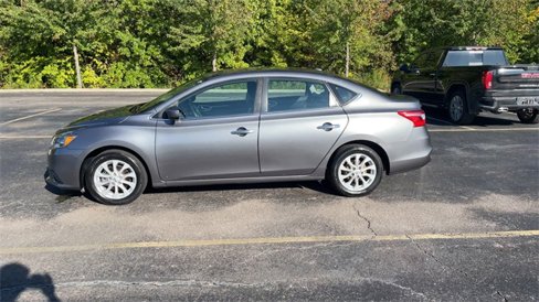 Used 2019 Nissan Sentra SV image 5