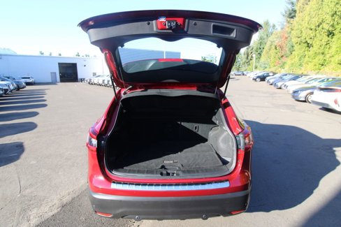 Used 2022 Nissan Rogue Sport SV w/ Technology Package image 29