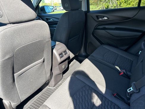 Used 2018 Chevrolet Equinox LT image 24