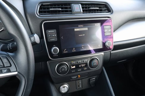 Used 2024 Nissan Leaf S image 18