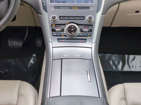 Used 2019 Lincoln MKZ Reserve image 17