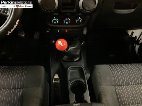 Used 2012 Jeep Wrangler Unlimited Sport w/ Trailer Tow Group image 9
