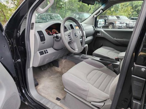 Used 2014 Nissan Frontier S image 12