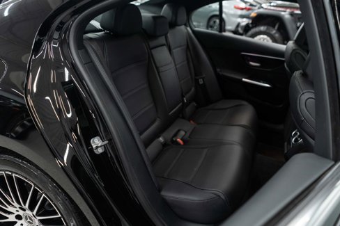 Used 2025 Mercedes-Benz C 300 4MATIC Sedan image 13