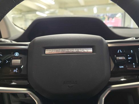 Certified 2025 Land Rover Discovery Sport S image 27