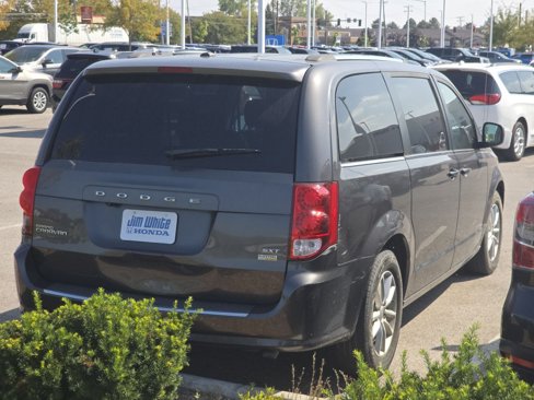Used 2018 Dodge Grand Caravan SXT image 11