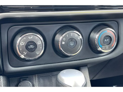 Used 2017 Toyota Corolla L image 26