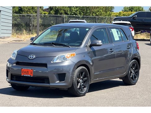 Used 2012 Scion xD image 9