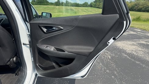 Used 2022 Chevrolet Malibu LT image 16