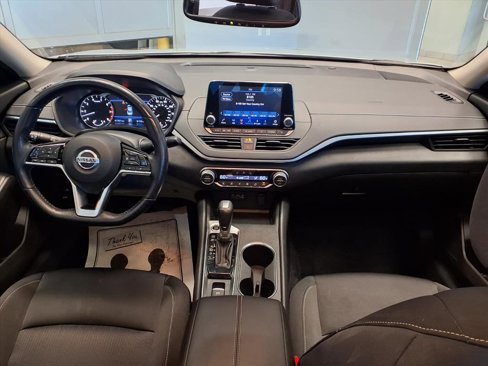 Used 2019 Nissan Altima 2.5 SV image 9