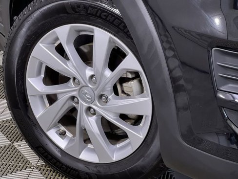 Used 2020 Hyundai Tucson SE image 10