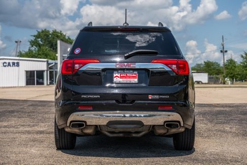 Used 2017 GMC Acadia Denali w/ Technology Package image 7