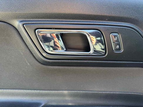 Used 2015 Ford Mustang Coupe image 13