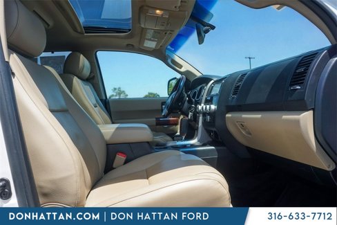 Used 2015 Toyota Sequoia Platinum image 30