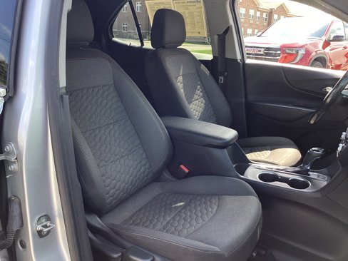Used 2020 Chevrolet Equinox LT image 28