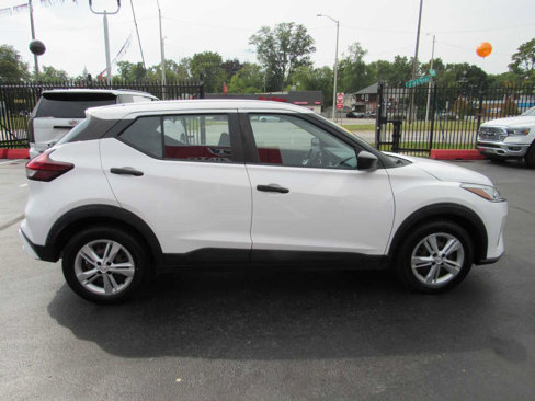 Used 2021 Nissan Kicks S image 5