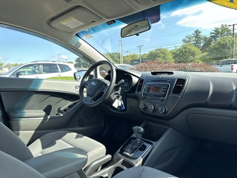 Used 2018 Kia Forte LX w/ Sports Package image 15