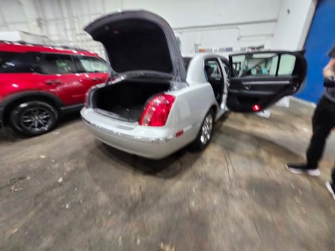 Used 2007 Kia Amanti w/ Leather Pkg image 15