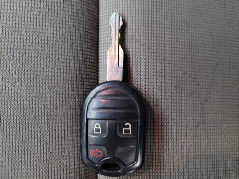Used 2013 Ford Explorer 4WD w/ Class III Trailer Tow Pkg image 32