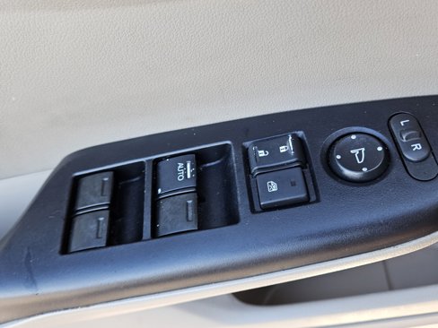Used 2015 Honda Civic LX image 32