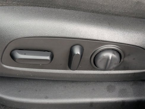 Used 2019 Chevrolet Equinox LT image 19