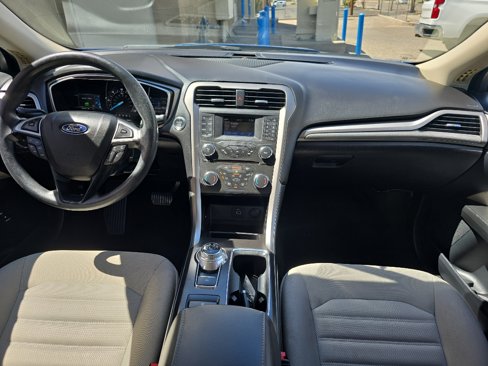 Used 2018 Ford Fusion S image 24