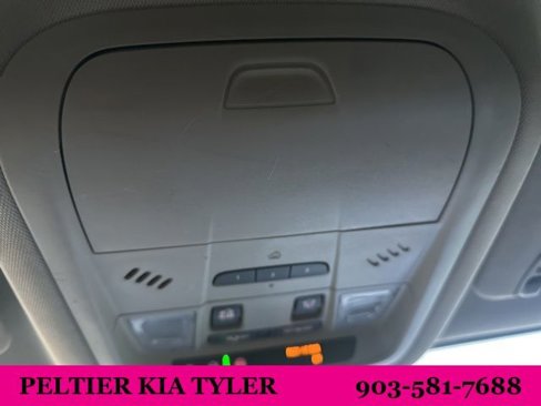 Used 2017 GMC Acadia Denali image 23